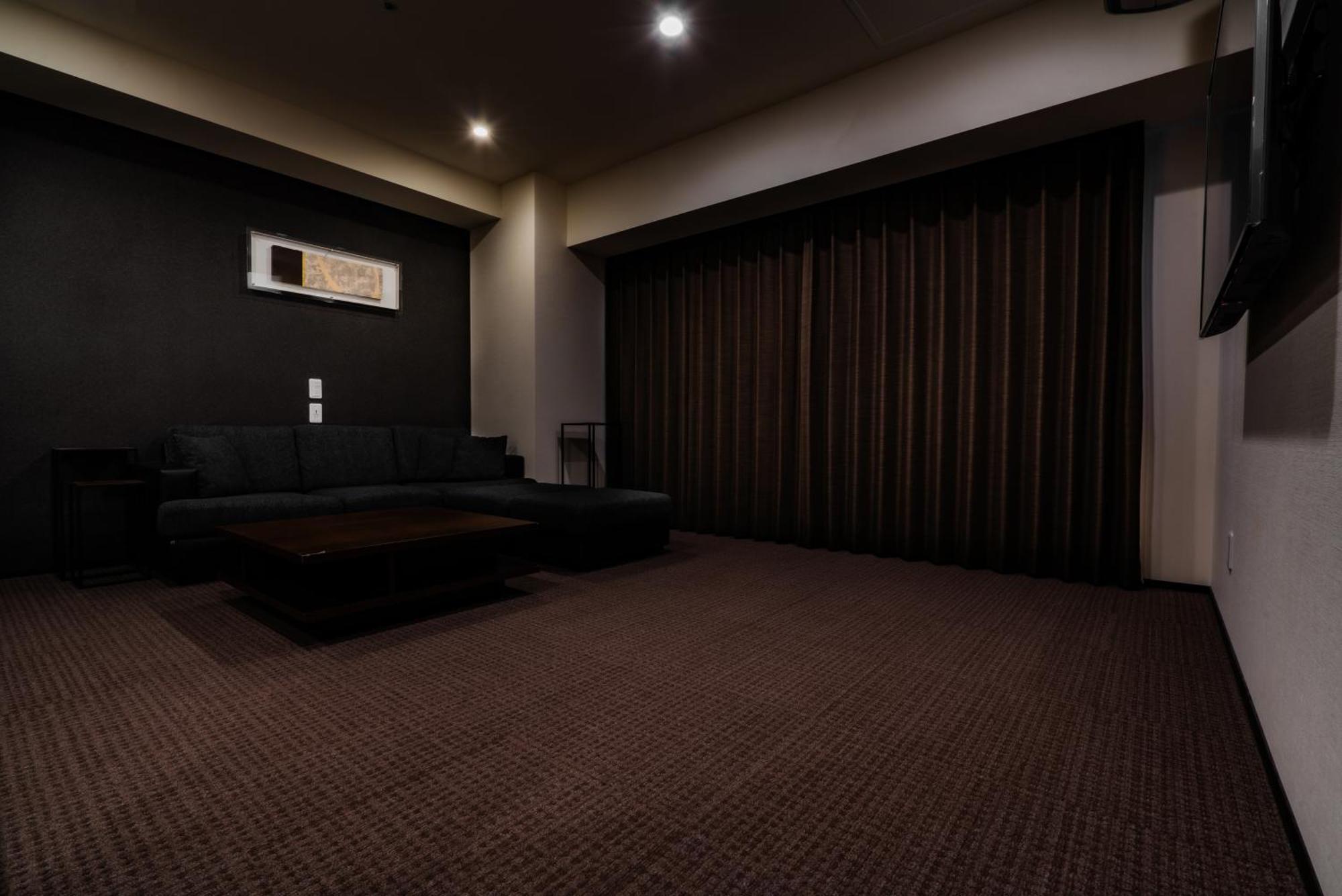 Randor Hotel Sapporo Suites Kamer foto A room at a love hotel in Tokyo